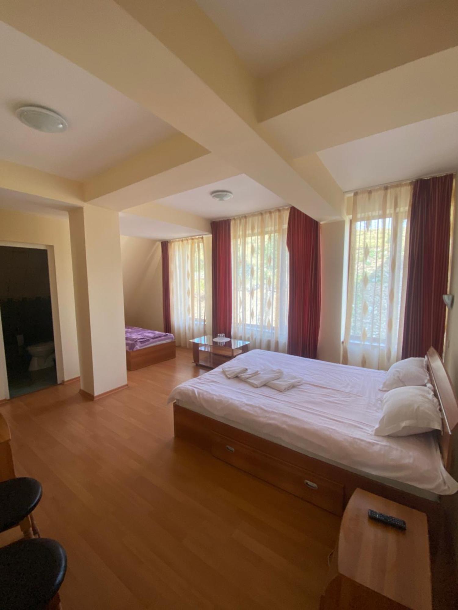 Pensiunea Zimbru Ranca Exterior foto